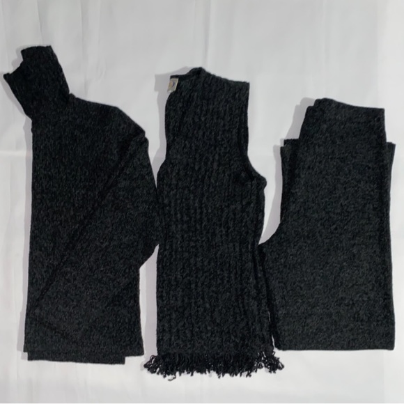 Tricot Exclusive Turtleneck Sweater Zip Up Vest & Pants 3pc Set